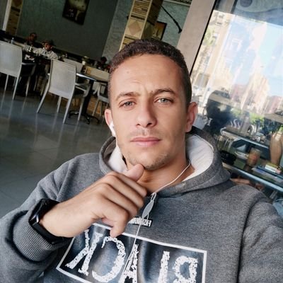 Youness73455970's profile picture. Yyy