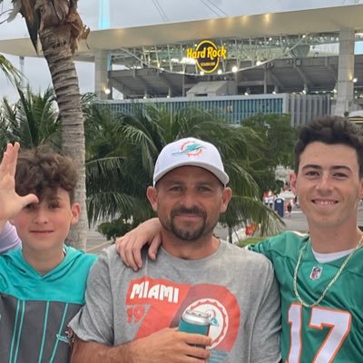 Father, Husband. Diehard Dolphins Fan Season ticket holder🐬 , Red Sox , and Lakers Fan