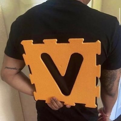 PoppedADeadyy's profile picture. relic.