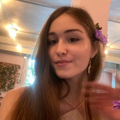 sparksamann's profile picture. ten un tulipán por ser extraordinario 🌷