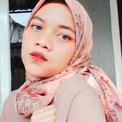 whiendah's profile picture. Disetiap pernikahan ada pahala yg terus mengalir, semoga slalu jadi seorang Istri yg menyenangkan😇