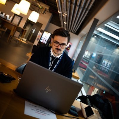 Newyddiadurwr BBC Cymru. Assistant News Editor, BBC Wales News. Oes ganddo chi stori? Got a story? tomos.lewis@bbc.co.uk