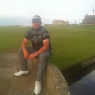 Amateur golfer and travel around world