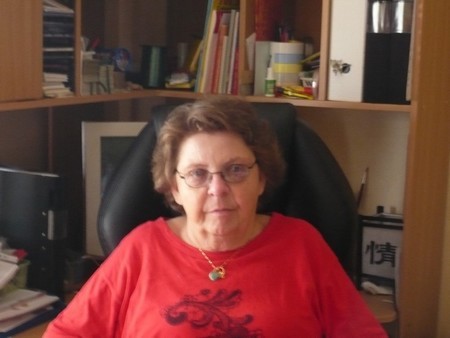 Lena_55's profile picture. 