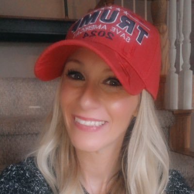 Anne_WalkAway Profile Picture