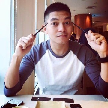 phindoe's profile picture. Encouraging Boy