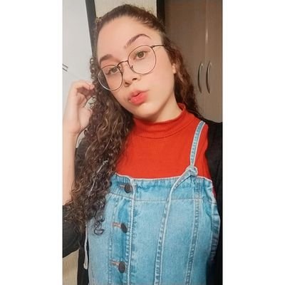 mairadsf's profile picture. Veterinária e sofrendo