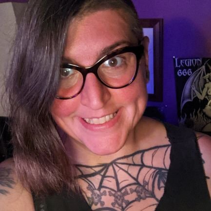 Horror/Music/Comic Nerd😜
Anarchist. Pansexual.
Taken 18 years 🖤
Sexual Feminist, CB lover,
Farmer, caregiver and Business owner!