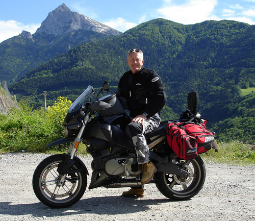 Advanced car and motorcycle instructor and examiner; blue light (emergency services) trainer and assessor; passionate about global road safety.