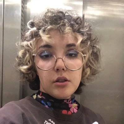 Blancapppkkk's profile picture. chiken nugget