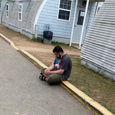 warda10236's profile picture. ‏من وراء نشر أفكاري
لا أهدف للإقناع، أهدف للإبلاغ.
أومن أن الإقتناع بفكرة جهدٌ ذاتي أو لا يكون. عهد المثقف الذي يفكر للآخرين انتهى.