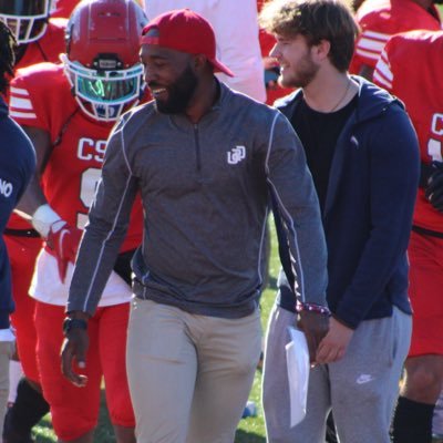 Defensive Coordinator & Linebacker Coach at Columbus State University #CougarPride 🐾#Landsharks🦈🦈🦈 @ColumbusStateFB/ IG : @columbusstateftb
