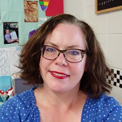 Deep-south raised, now in Texas. Public school teacher. Writer. Pie baker to all.