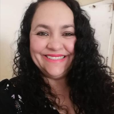 Sou Paulistana, Administradora, Budista, Corinthiana roxa... e amo a vida!!! Nam-myoho-renge-kyo!!!