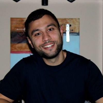 Apasionado de la política y de las letras de Sabina. Colomense.