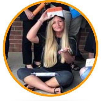 beazley_itrt's profile picture. Laura Audino, ITRT
@ L L Beazley Elementary School 🦁
Google Certified Educator L1 🔖
CBE 🚀
Flipgrid Certified Educator L1