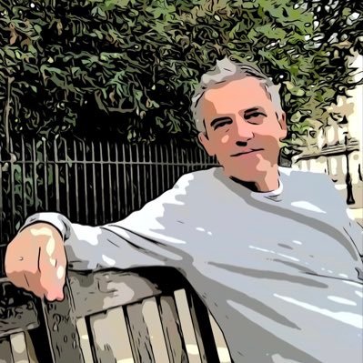 Profesor en Filología Francesa y Coordinador del Máster en Literatura Comparada y Estudios Literarios @Letrak_EHU @upvehu (En francés: @frverbeke)