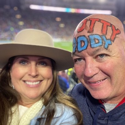 heathercrawford's profile picture. Wife, Mother, Small Business Owner, Georgia Fan, Dog Lover