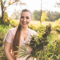 Emily Kyle • Cannabis Educator (@emkylenutrition) 's Twitter Profile