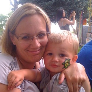 BonOverpair's profile picture. mom, wife, poker, tennis.  final table 2010 ladies wsop