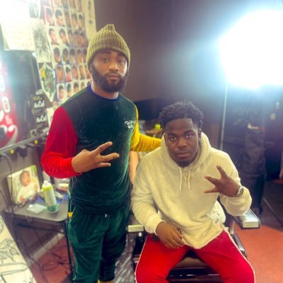 Barber Artist/ LivinlegenTheBarber
father of a Legend