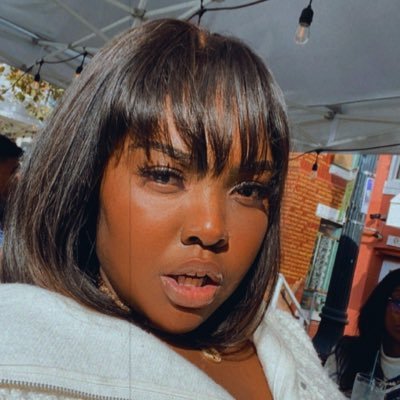 __misskelly's profile picture. Don’t watch me, watch tv🇯🇲