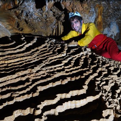 Geoscientist (BSc, MSc, PhD), into anything geology! #caves #speleothems #geochemistry #paleoclimate #hydrogeology