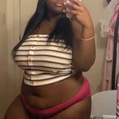 NO MEET UPS/NO FT 🙅🏾‍♀️ other accounts: @PhattKittyKatt & @PhattKittyKatt2 👻: PhattKittyyKatt 💞 (ask about my private story 🤗)