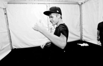 SusanBuiNguyen's profile picture. Hi!! I'm Susan, I'm from Viet Nam and I'm belieber!!!