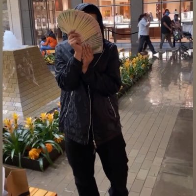 the shit that I go through,, I use 2 be broke 2!