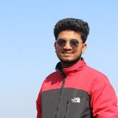 अकेला जरुर हु पर अपने अंदर एक महफिल सजा कर बैठा हुआ हु