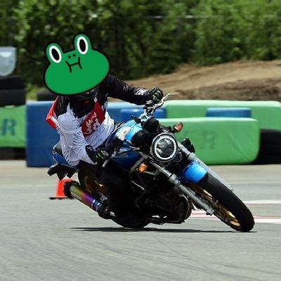 九州の北のほうでバイク乗ってます。 目指せ二輪車安全運転大会県代表。ジムカーナ伸び悩み中。 無言フォローすみません💦 バイク → #CBR650F / #VTR250/ #グロム トランポ → ハイエース 参加中 → START練習会 / MG9 / その他もろもろ
