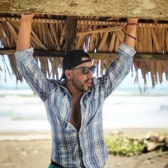 MIKEMILAN87's profile picture. mercadotecnia, memes, viajes, conspiración, mame, chismes, música, películas, de todo es bueno saber un poco