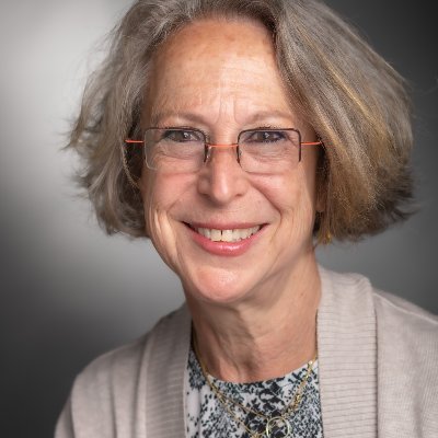 LizFrank18's profile picture. 