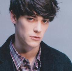 JamesSPotter_'s profile picture. The older, attractive brother.