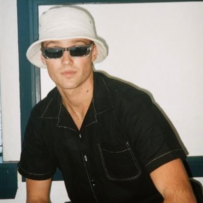 rpwitheze's profile picture. j'aime la pizza. 🖖🏼