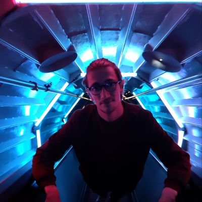webdevJerem's profile picture. Dev full-stack 🖥️  je code des trucks cool