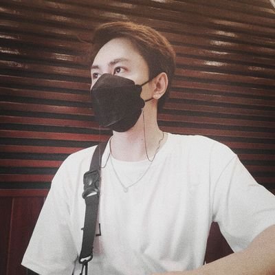 carlitooantonio's profile picture. Sleep deprived being.