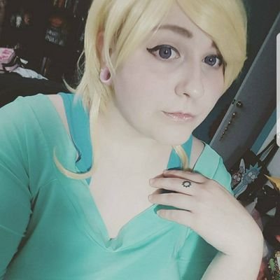 Kels. 31. SC. They/Them. Poly.
Hellenistic Pagan. 🌙
🍂🍁🌕you.
$kels831