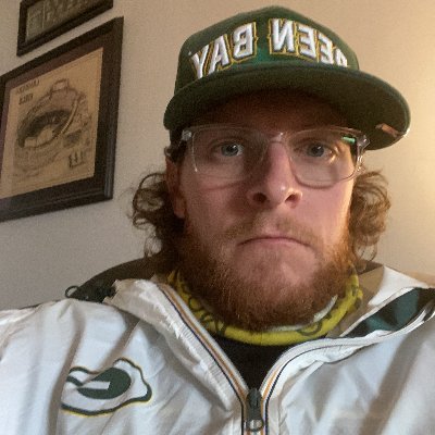 Green Bay Packers Enthusiast. Light Beer Connoisseur. Expert Sports Gambler. Email me on Monday. Writer for @cube_sports.