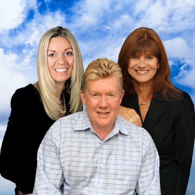 Bradford, Ontario REALTORS® Robin Evans, Georgeina Blyth, and Shawna Christophersen tweeting about real estate.