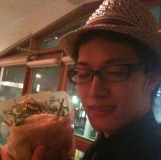 CIGARRILO's profile picture. 山形生まれ。三茶在住。心のふるさと町田。音好き。踊れるやつが特に。夏男。最近たばこ覚えました。