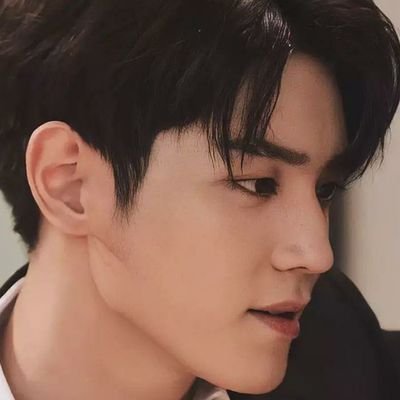 Tyxbub's profile picture. One and only, Lee Taeyong. Stan semua grup yang ada Taeyong nya, alias Sijeuni (NCT) dan soomanies (SuperM)