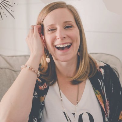 Helping moms discover purpose in their lives & businesses by learning to trust their intuition, ditch perfectionism & create life by their own design.