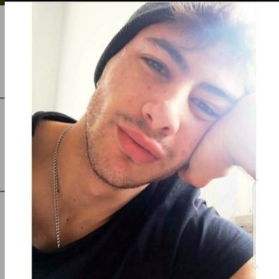 uurdan4's profile picture. 🖤