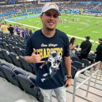 Dizzy 🏈⚡️🎮(@dizzy_huerta) 's Twitter Profile Photo