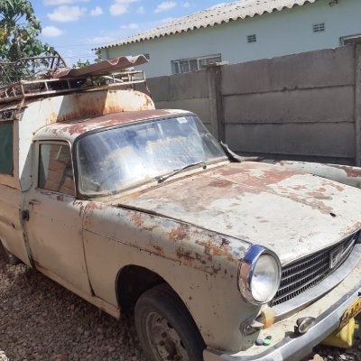 Temboz__1's profile picture. #Loving father
#God fearing man
#Likes to help
#Willing to learn hence likes socializing with people of different backgrounds.
#Wanna be happy always💫