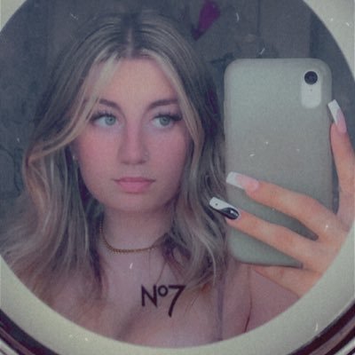 __corrinne's profile picture. 🧚🏼‍♀️✨