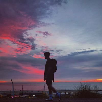 Ozziieyy's profile picture. 