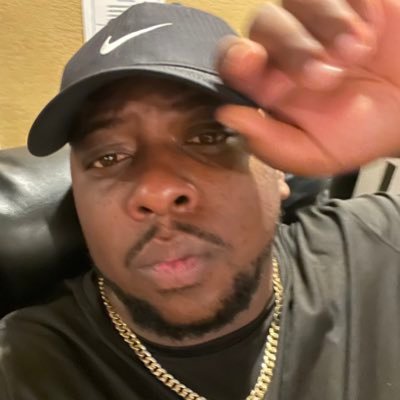 Real KINGS do real things...Instagram @a1cutzzz